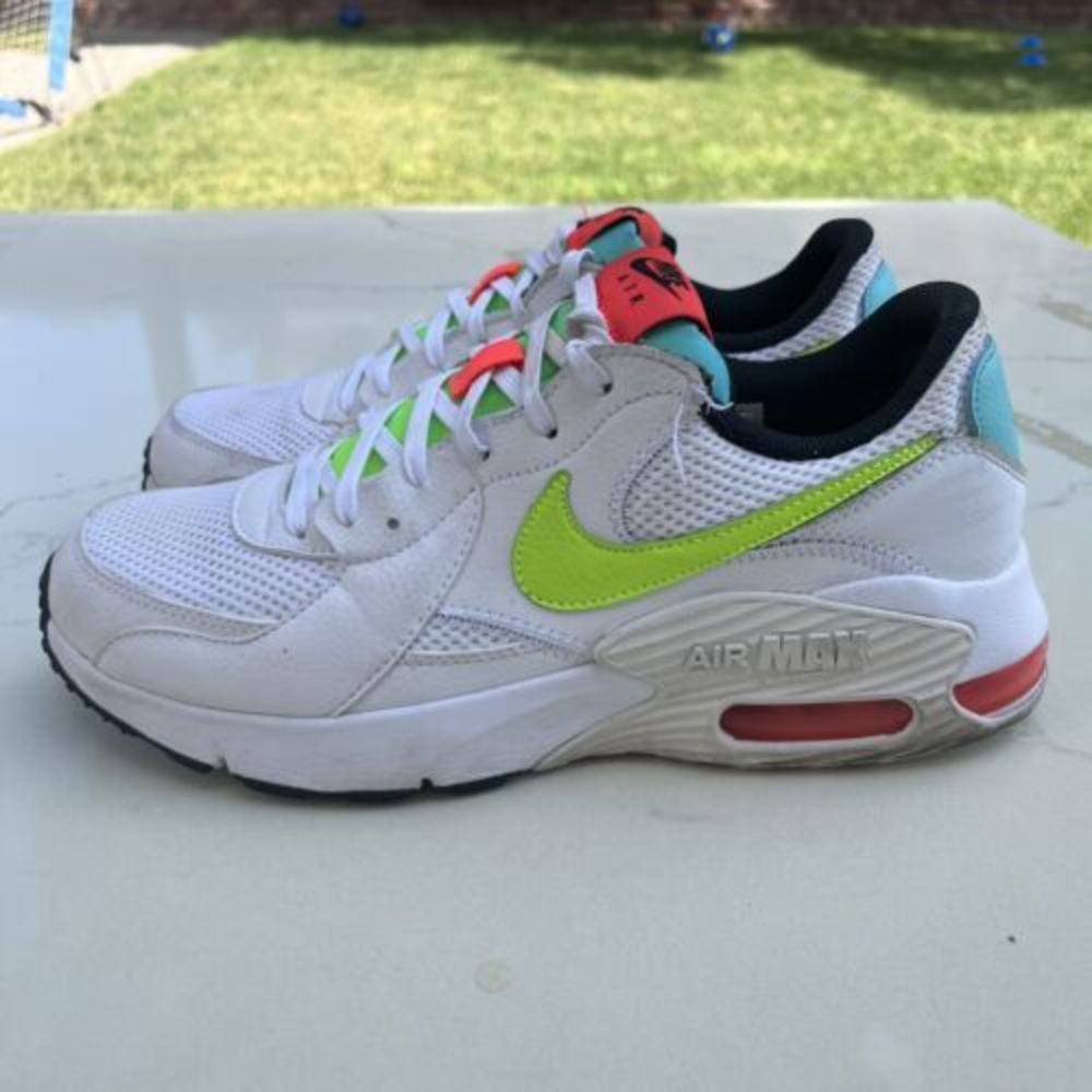 Nike Air Max Excee Women’s Size 9  White Lime Running Shoes CW5606-100 - Picture 3 of 10
